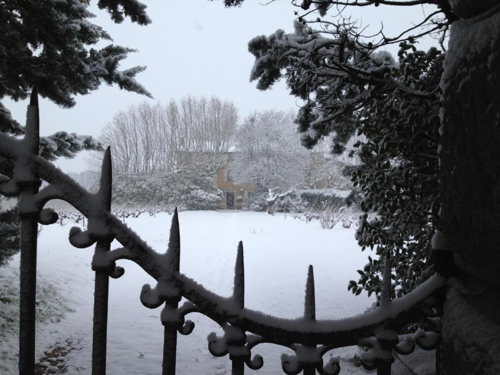B&B Domaine Le Clos Du Pavillon Brignoles Bagian luar foto