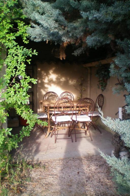 B&B Domaine Le Clos Du Pavillon Brignoles Bagian luar foto